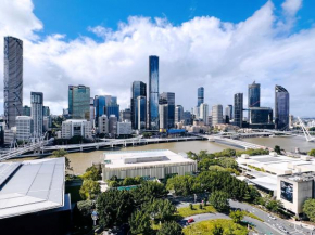 Riverview Haven Prime Spot for NY Fireworks, Brisbane